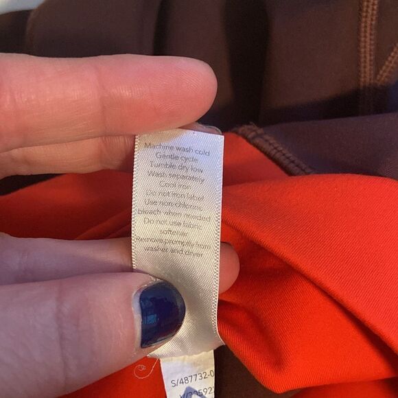 Athleta Red Orange & Maroon Tenacity 7/8 Tights Size Medium - Picture 9 of 9